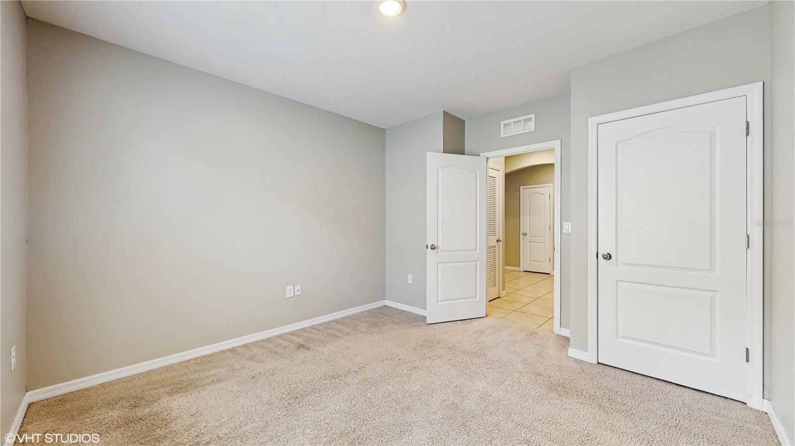 Image 19 of 38 For 2988 Gibraltar Boulevard