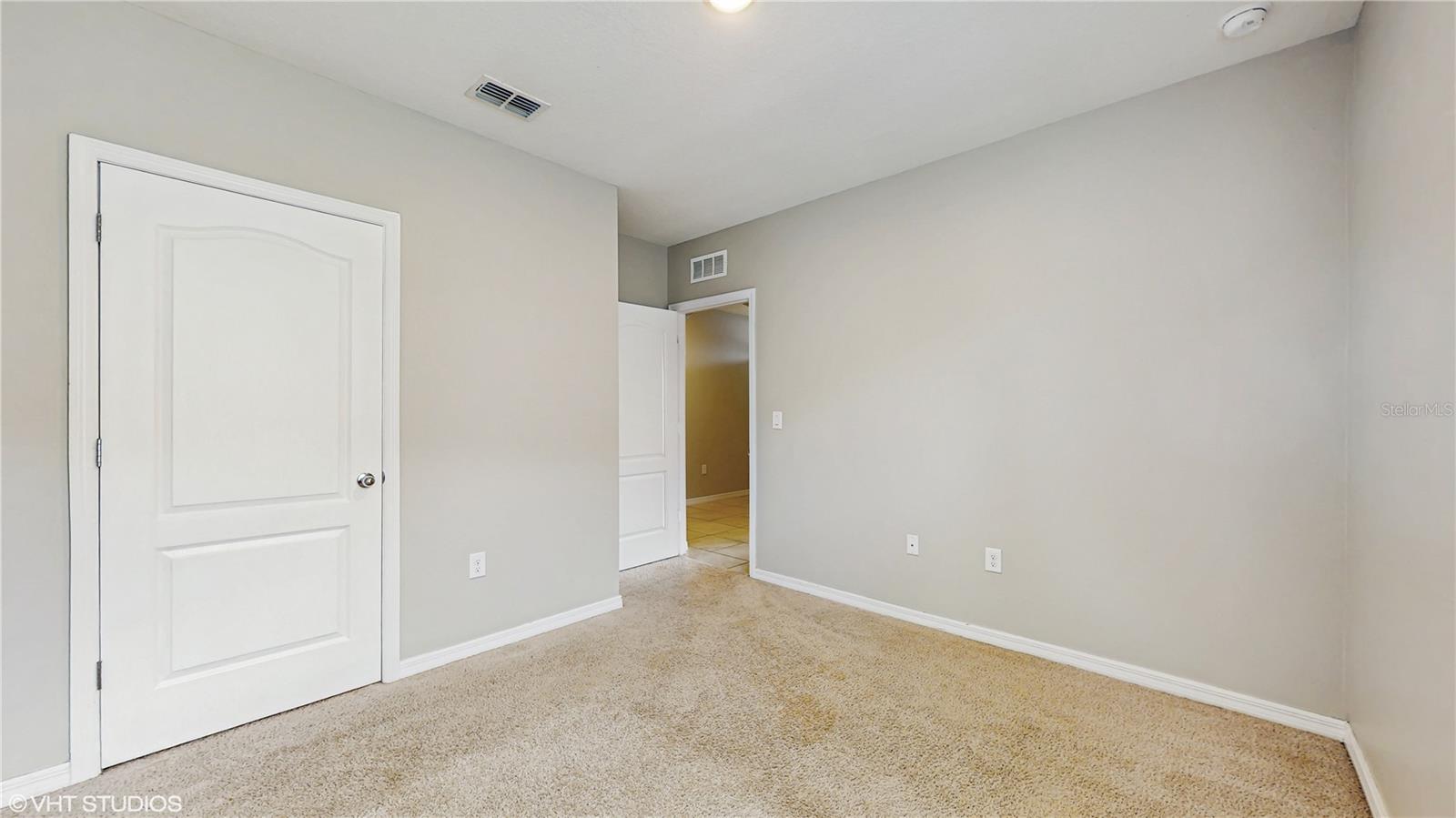Image 21 of 38 For 2988 Gibraltar Boulevard