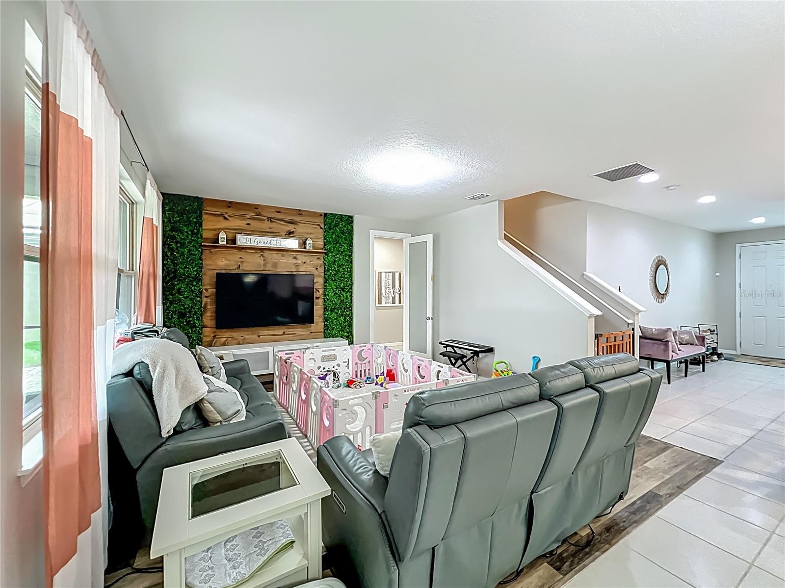 Image 17 of 58 For 1808 Regal River Circle