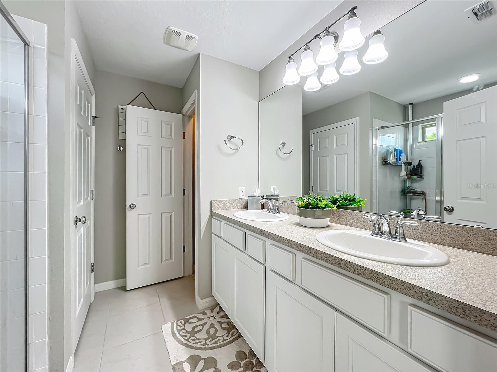 Image 42 of 58 For 1808 Regal River Circle