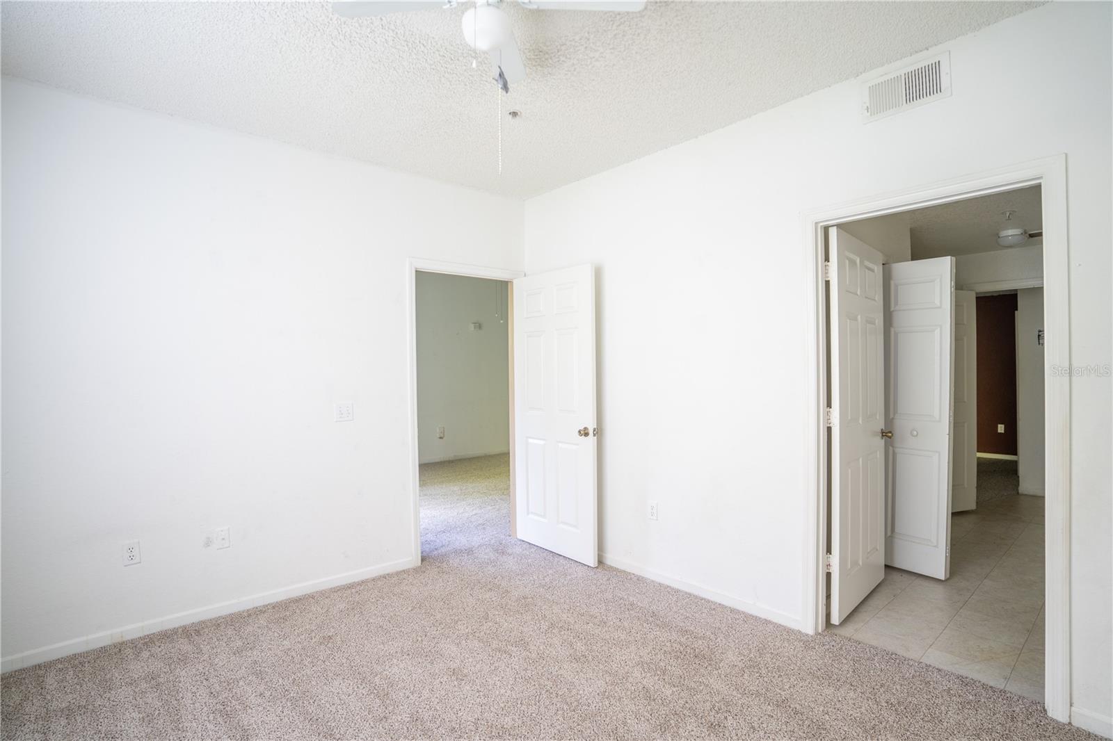 Image 16 of 22 For 13037 Mulberry Park Drive 5211