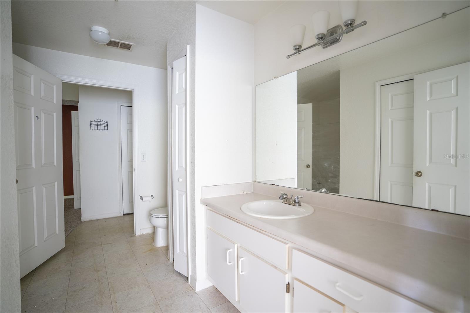 Image 17 of 22 For 13037 Mulberry Park Drive 5211