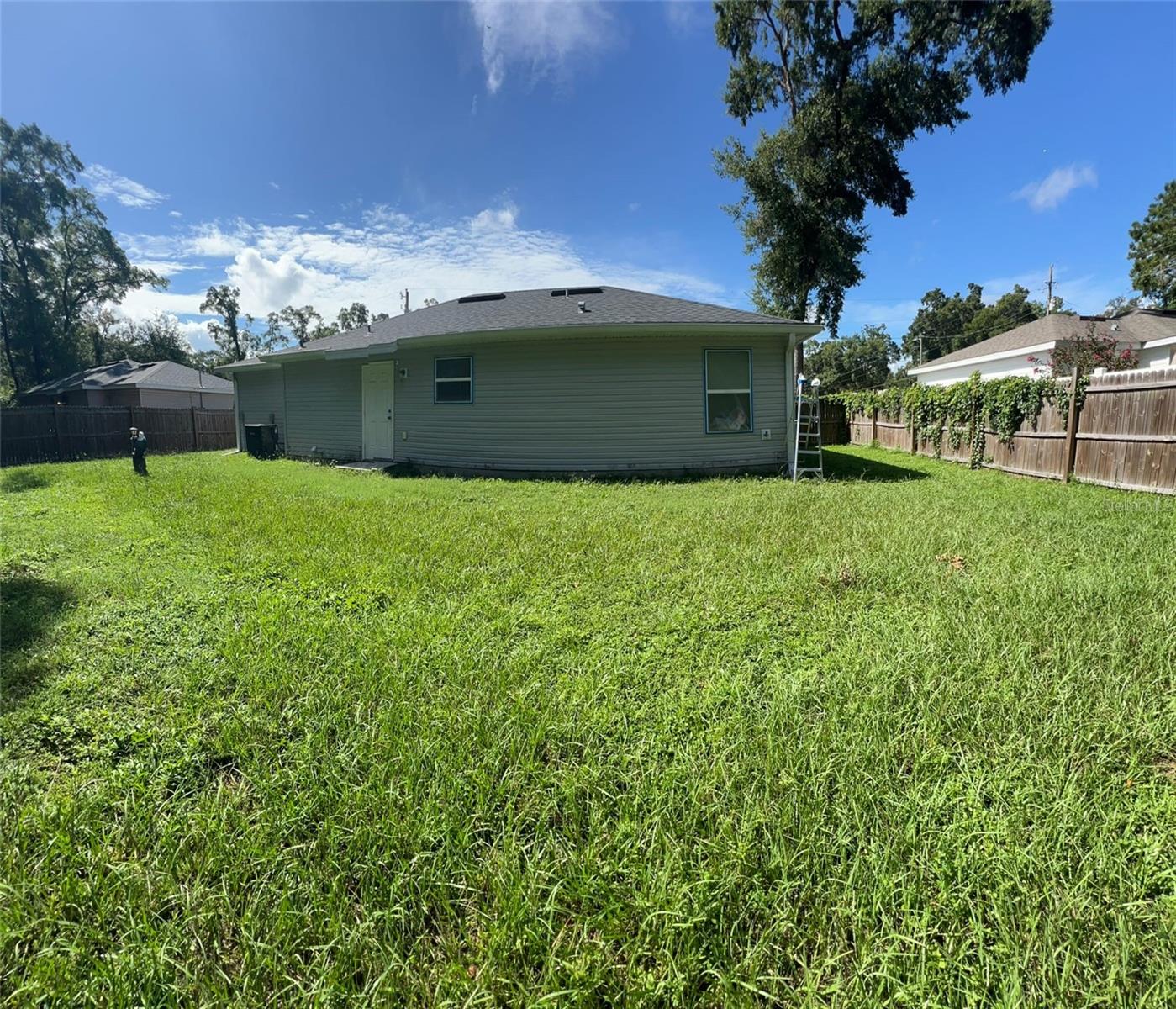 Image 8 of 8 For 5469 53 Rd Lane