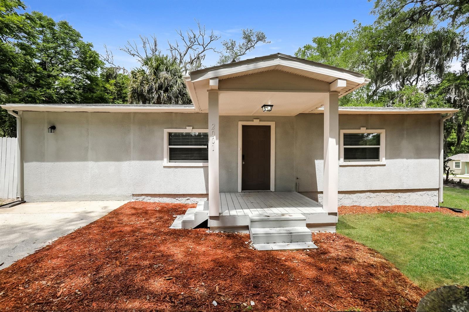 Details for 2001 Woodland Drive, APOPKA, FL 32703