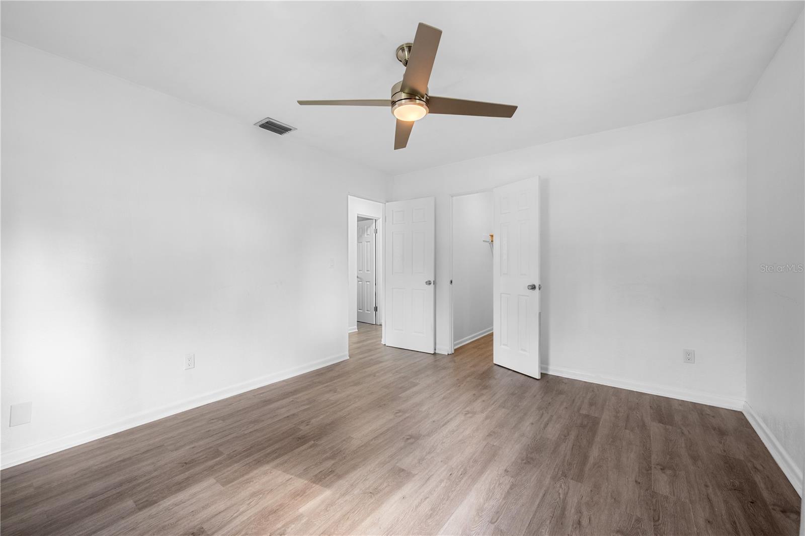 Image 34 of 36 For 601 Oranole Road