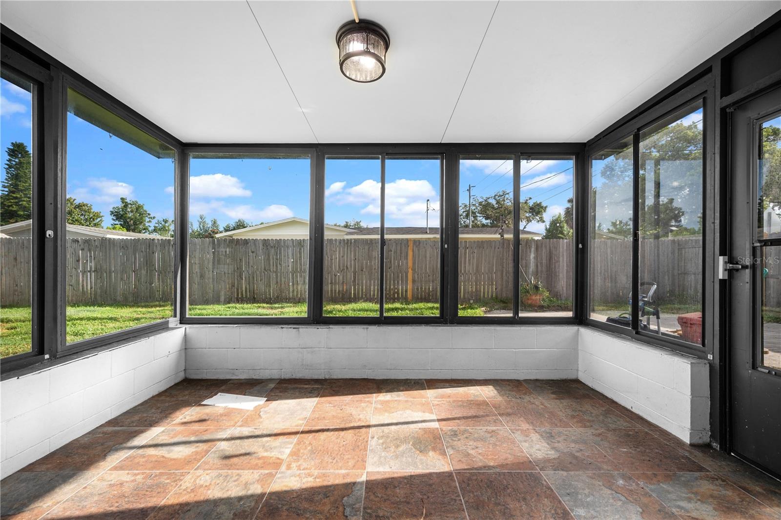 Image 36 of 36 For 601 Oranole Road