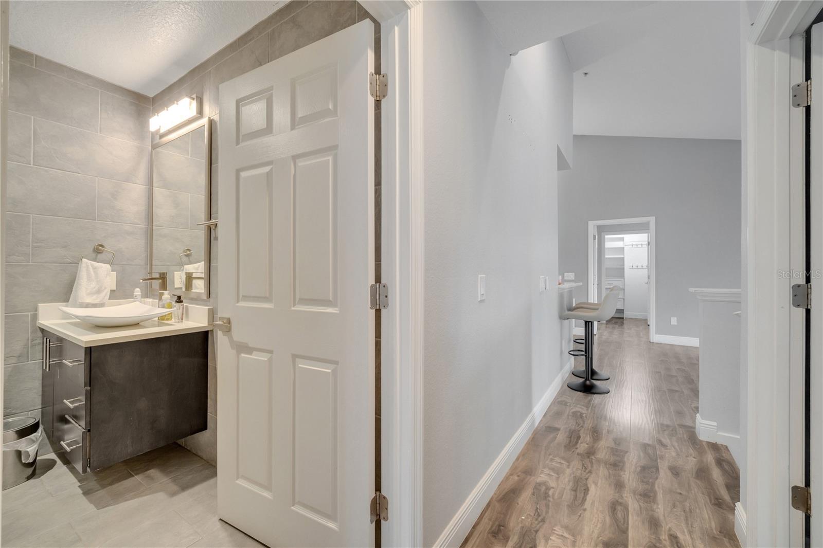 Image 14 of 28 For 6524 Swissco Drive 1028