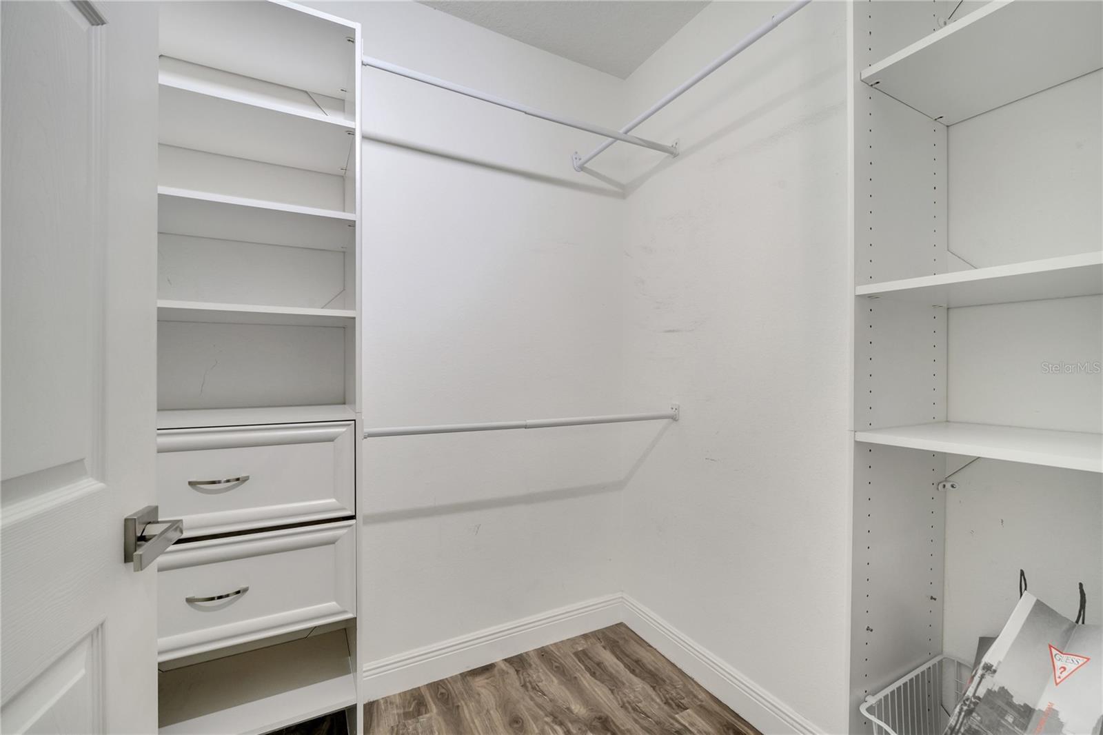 Image 18 of 28 For 6524 Swissco Drive 1028