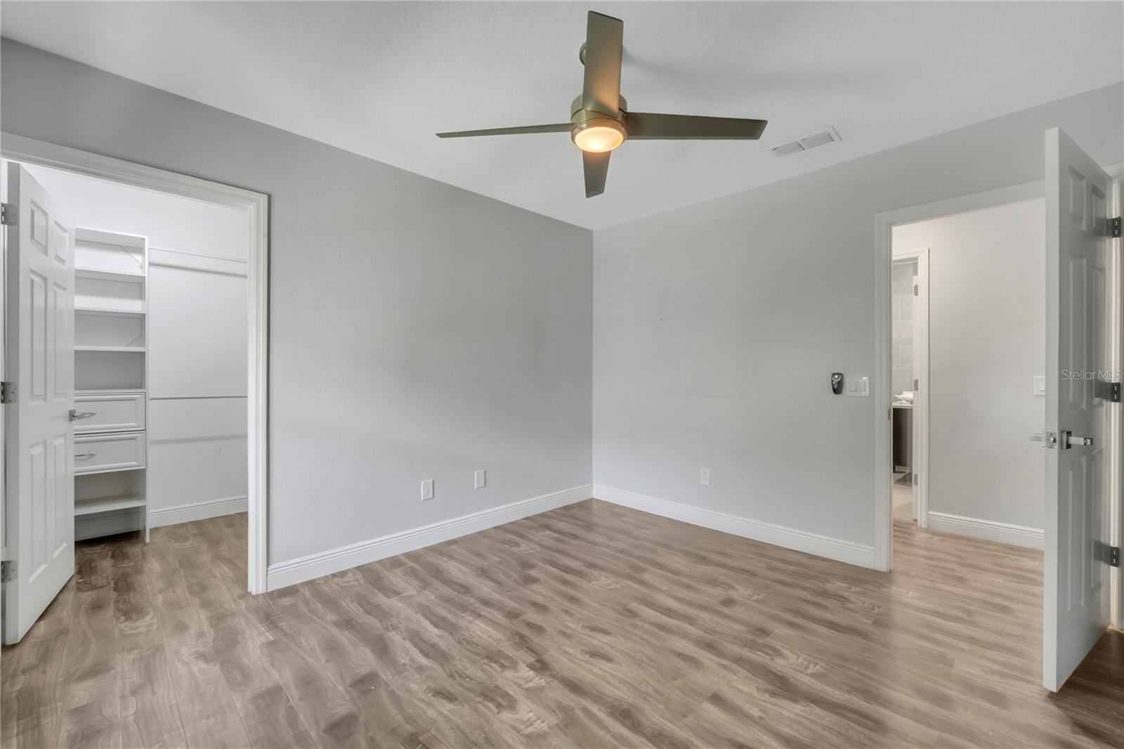 Image 20 of 28 For 6524 Swissco Drive 1028