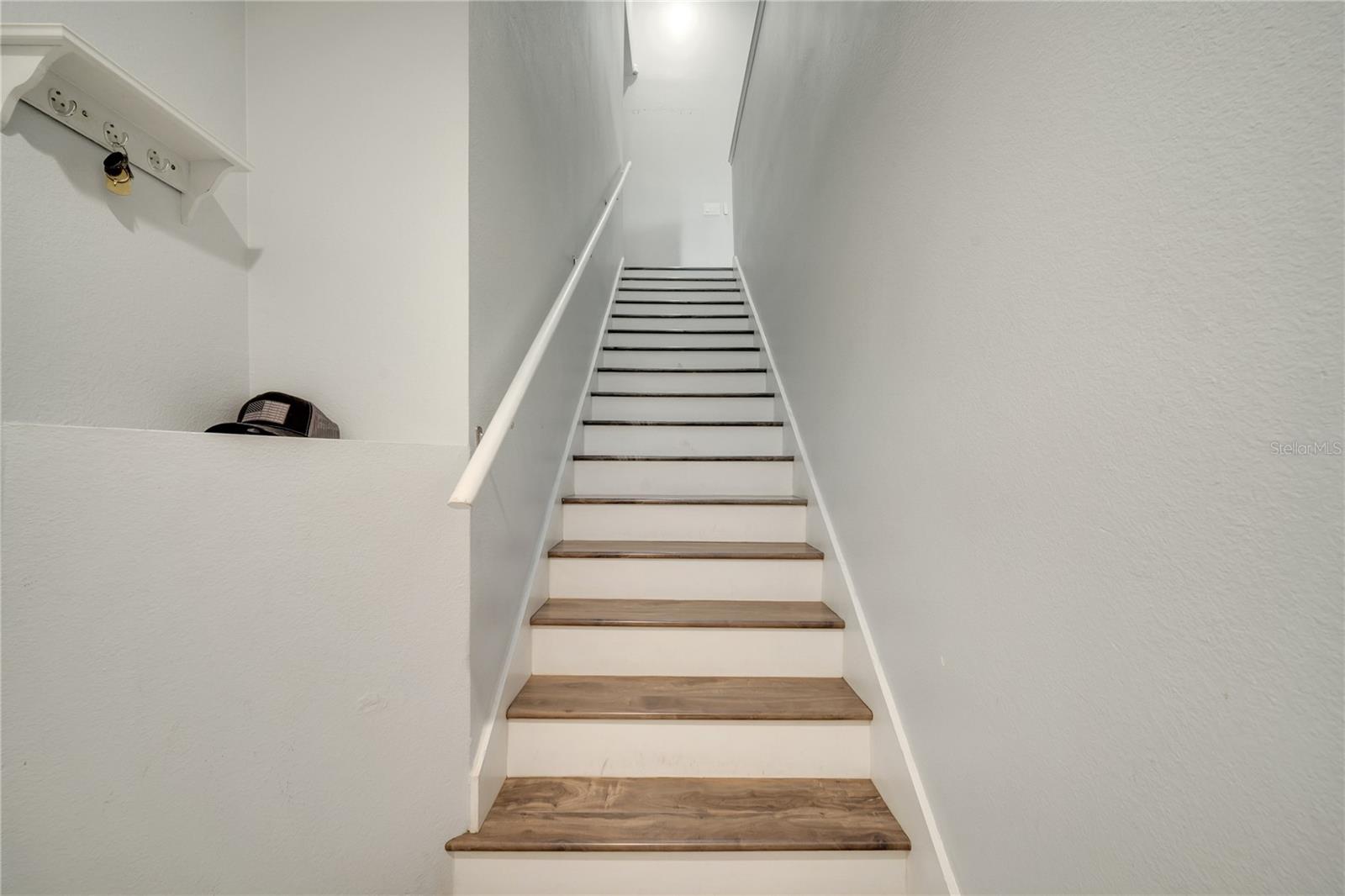 Image 7 of 28 For 6524 Swissco Drive 1028
