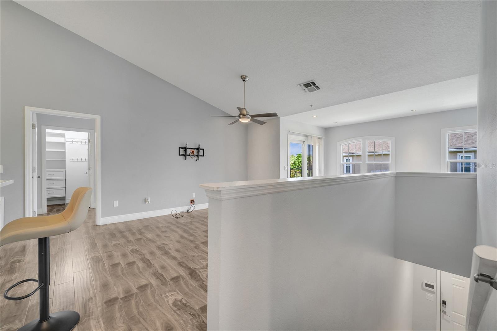 Image 8 of 28 For 6524 Swissco Drive 1028