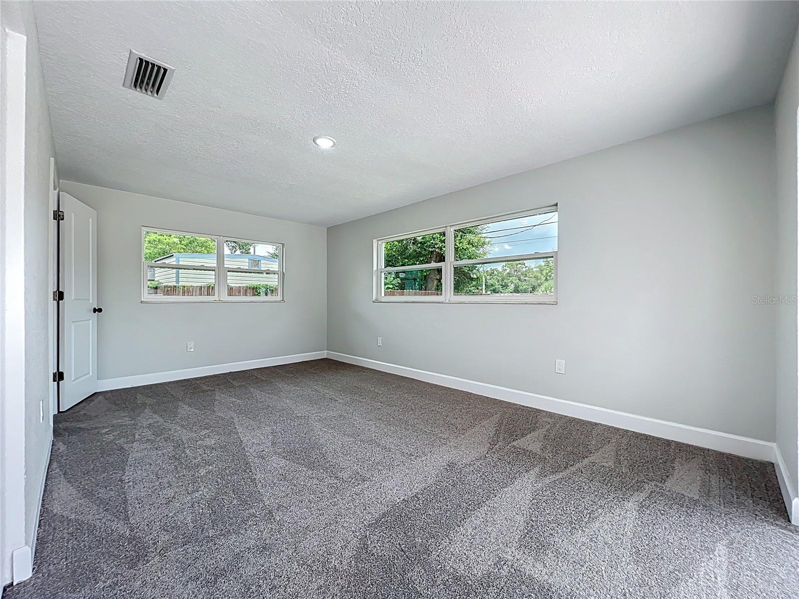 Image 29 of 64 For 209 Whippoorwill Drive