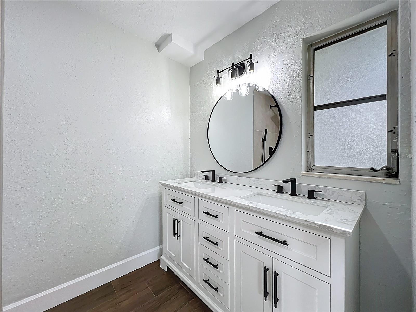 Image 33 of 64 For 209 Whippoorwill Drive