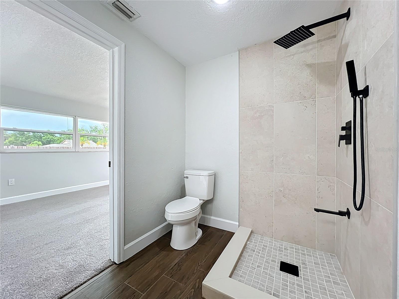 Image 35 of 64 For 209 Whippoorwill Drive