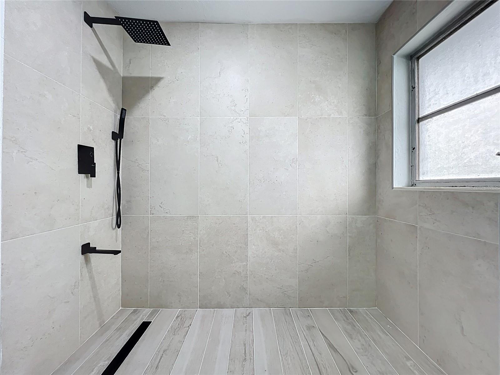 Image 45 of 64 For 209 Whippoorwill Drive
