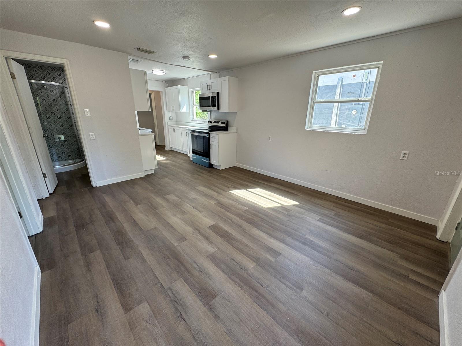Image 3 of 13 For 1921 12th Street