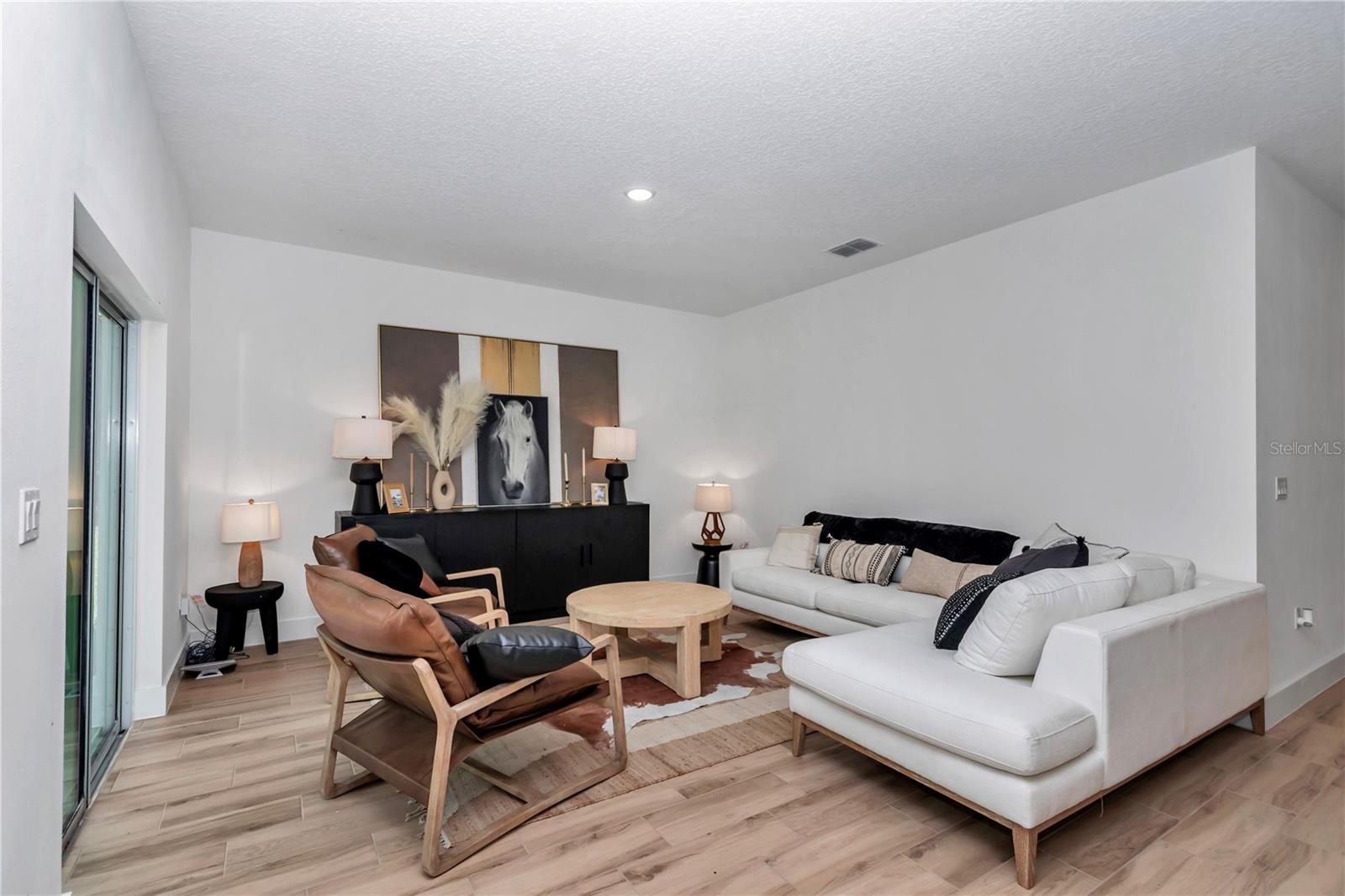 Image 38 of 51 For 20291 Marine Boulevard