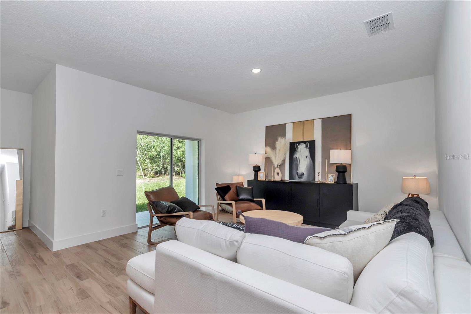 Image 39 of 51 For 20291 Marine Boulevard