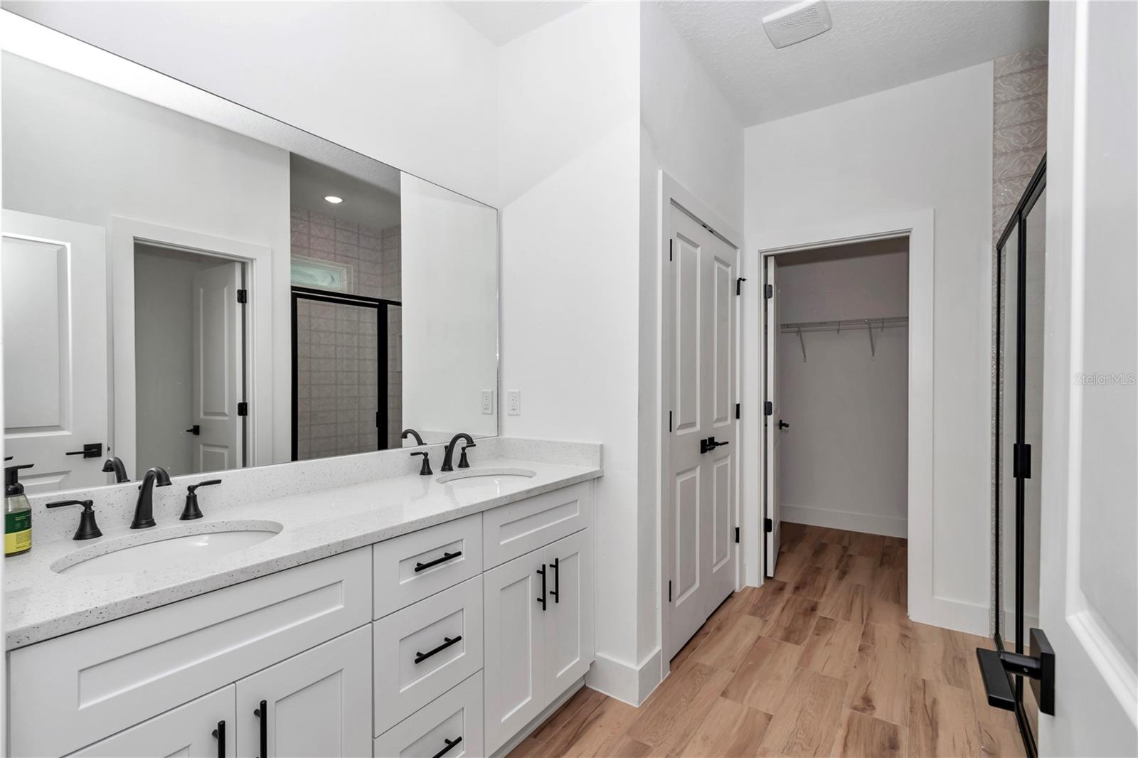 Image 46 of 51 For 20291 Marine Boulevard