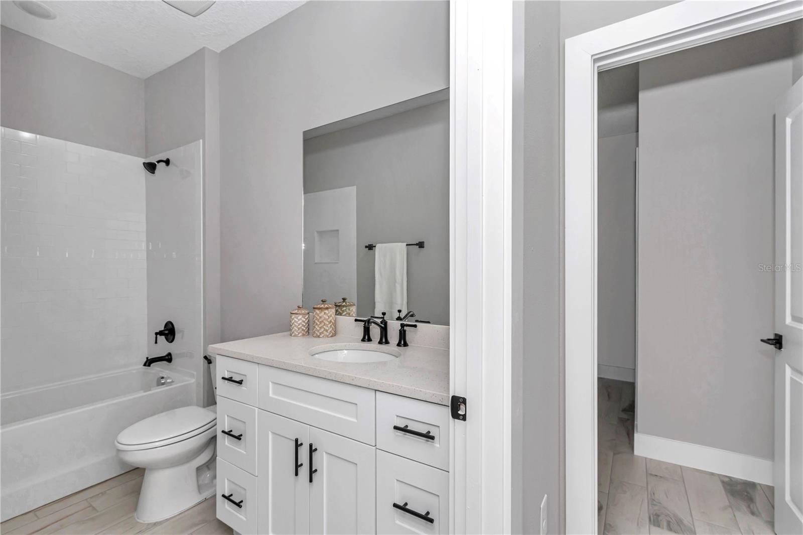 Image 7 of 51 For 20291 Marine Boulevard