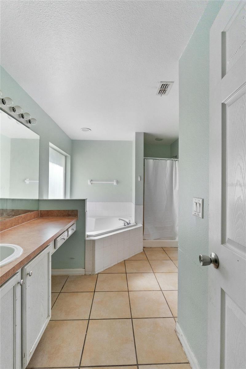 Image 9 of 28 For 1305 Rebecca Drive