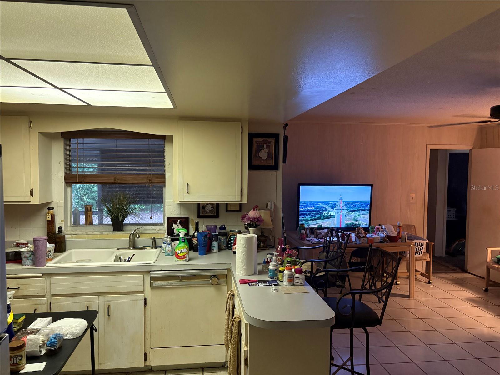 Image 4 of 17 For 2206 Bonanza Avenue