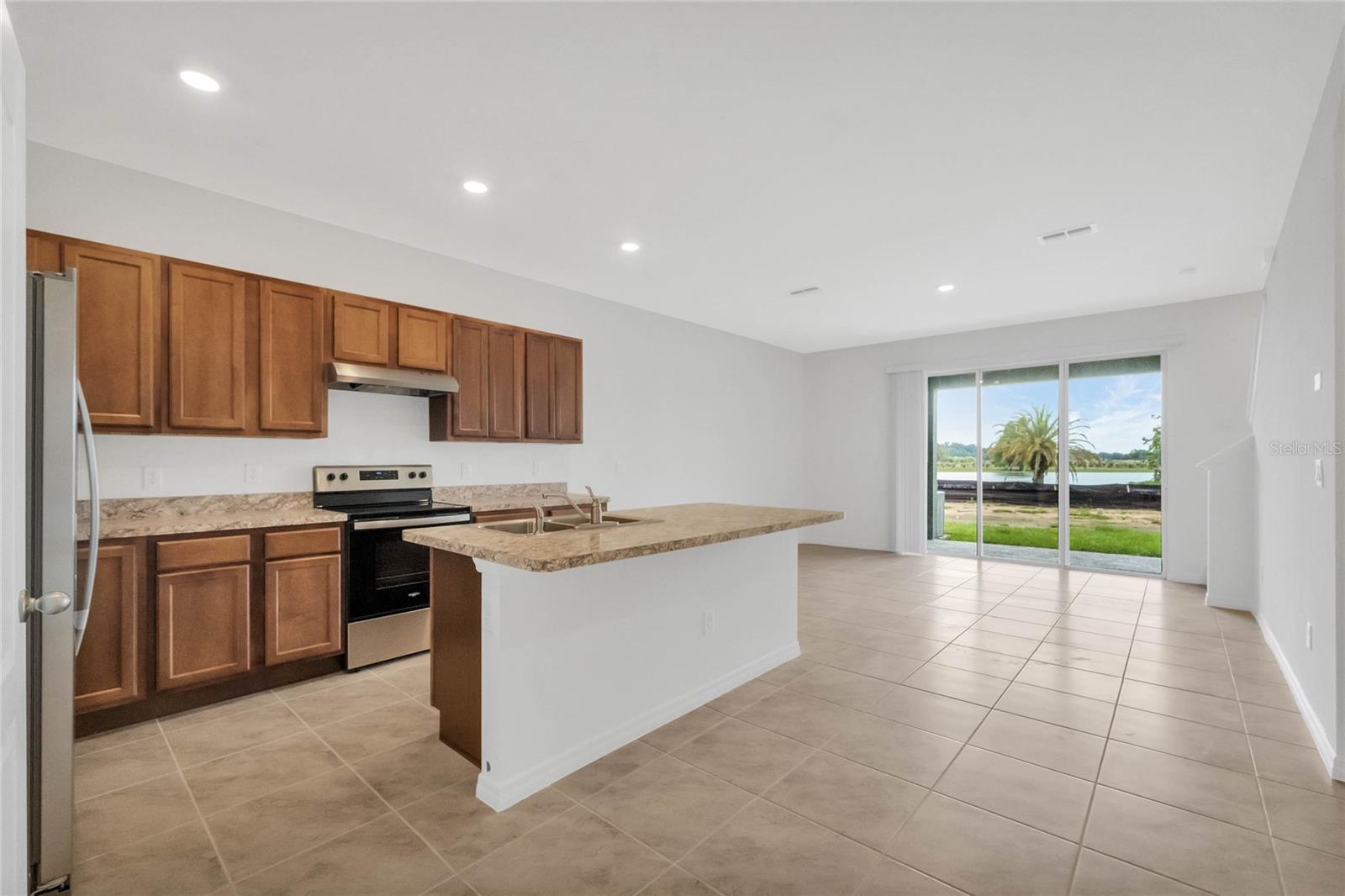 Image 3 of 23 For 1117 Blue Jay Drive