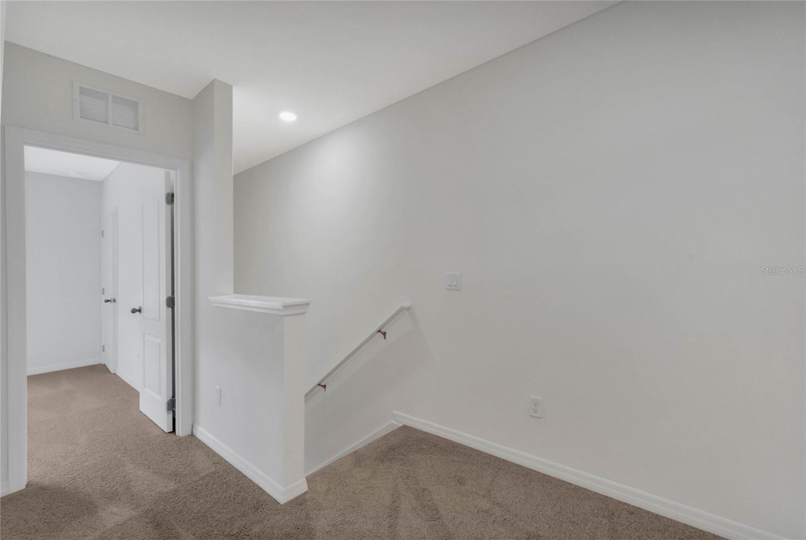 Image 9 of 23 For 1117 Blue Jay Drive