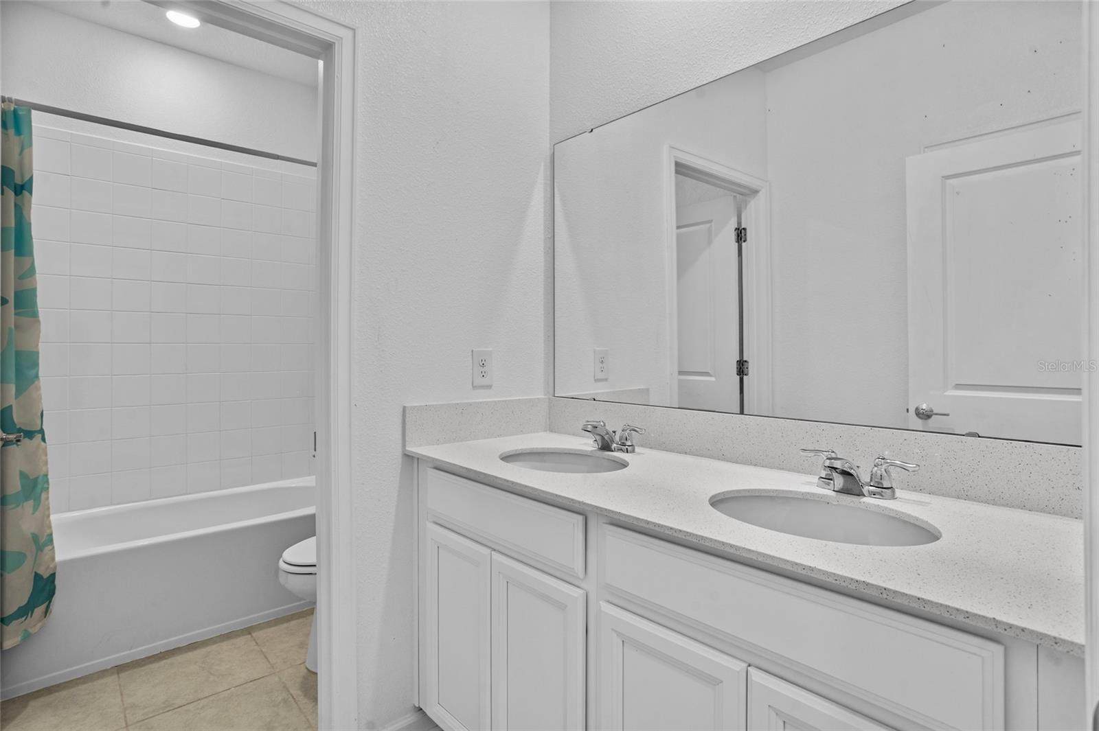 Image 27 of 55 For 4491 Holstein Street