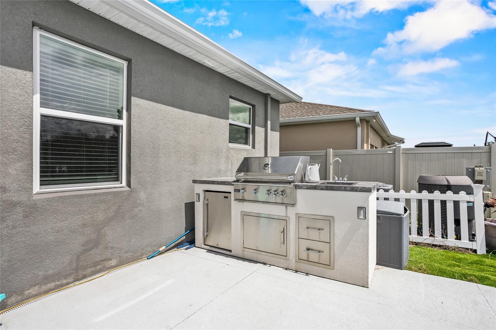 Image 40 of 55 For 4491 Holstein Street