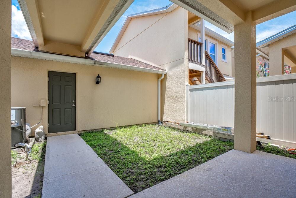 Image 32 of 36 For 8630 Via Tavoleria Way