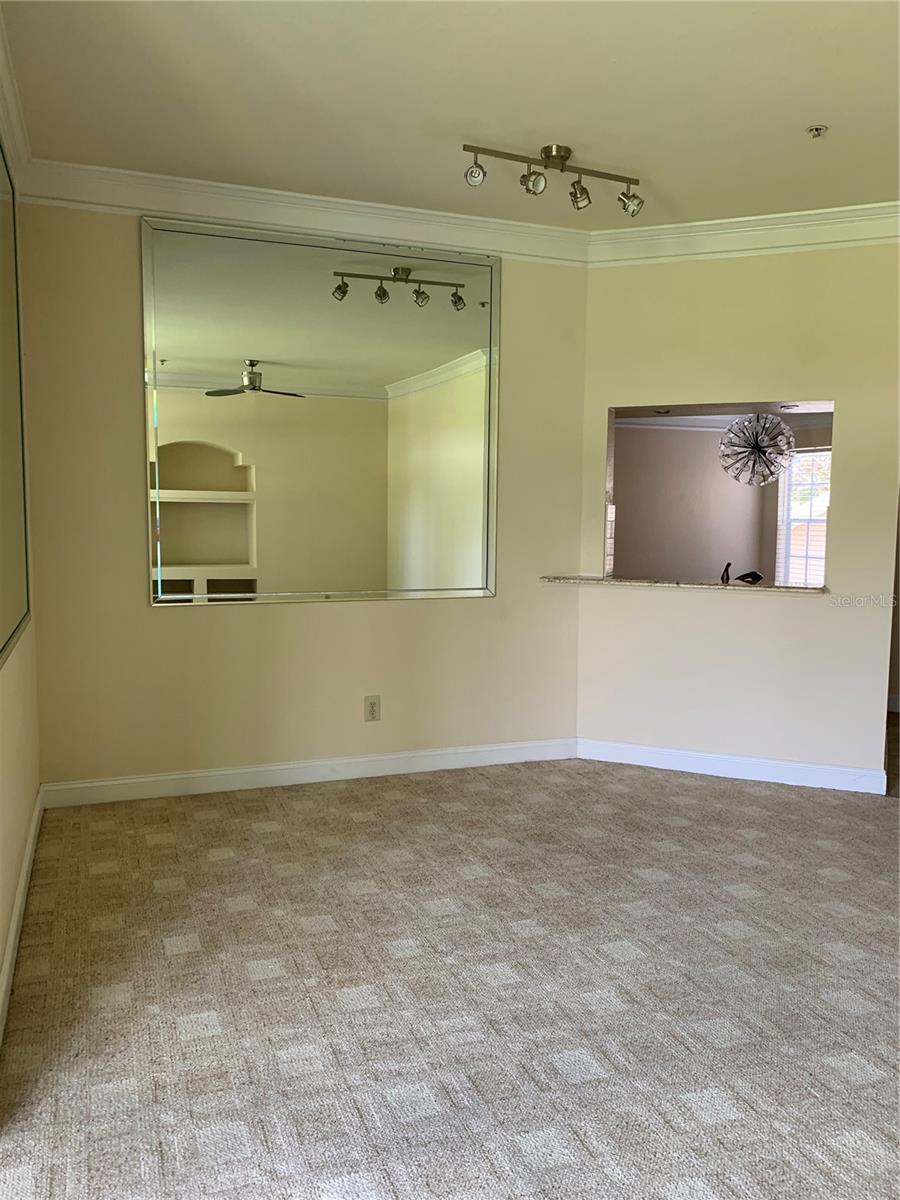 Image 10 of 36 For 7340 Westpointe Boulevard 320