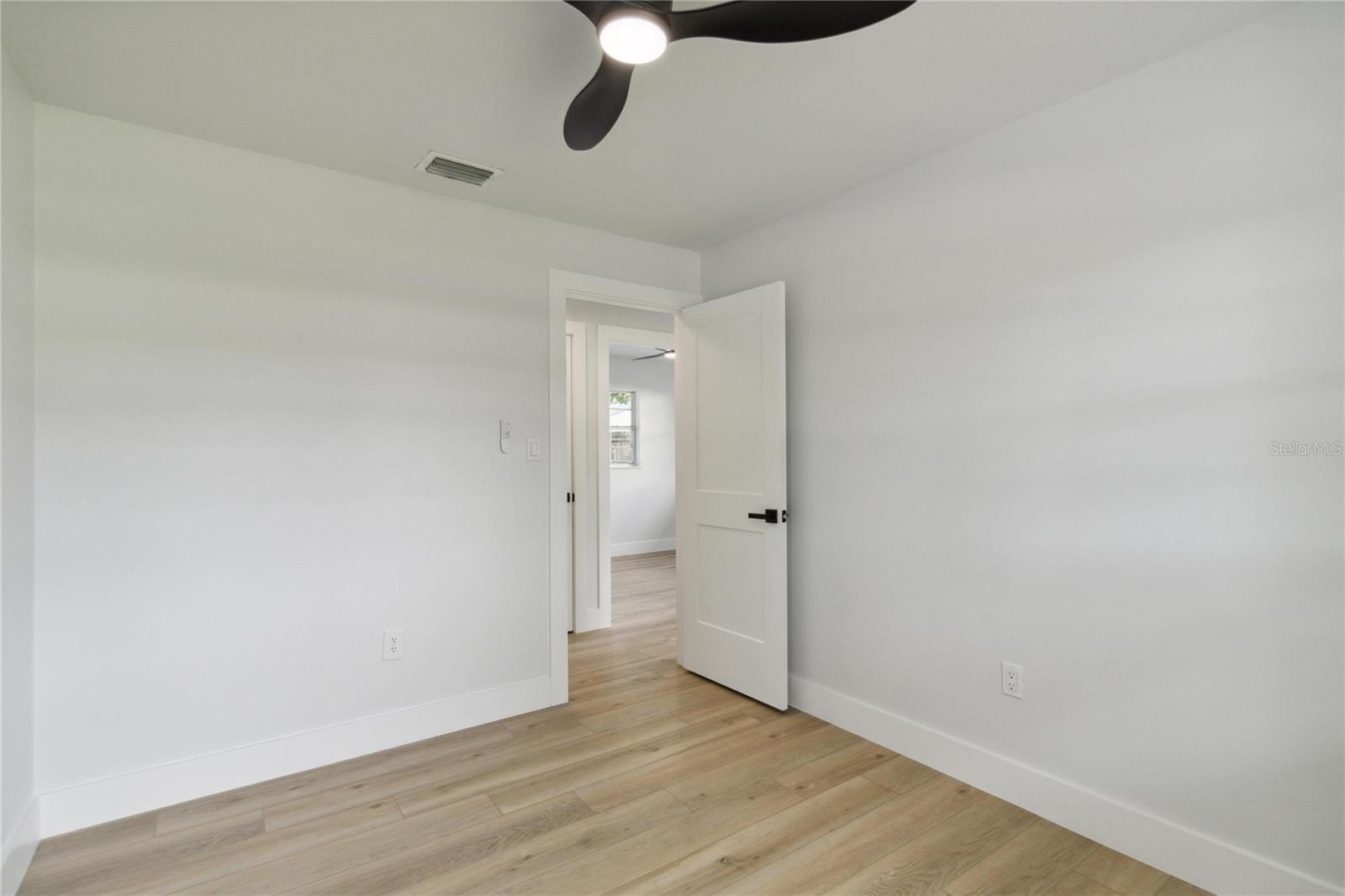 Image 18 of 27 For 4970 Brookmeade Drive