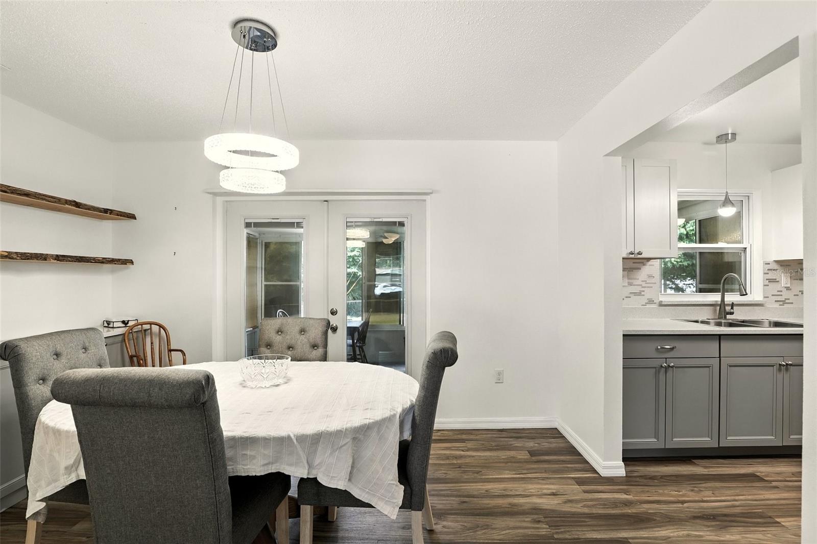 Image 8 of 28 For 3233 Calumet Drive