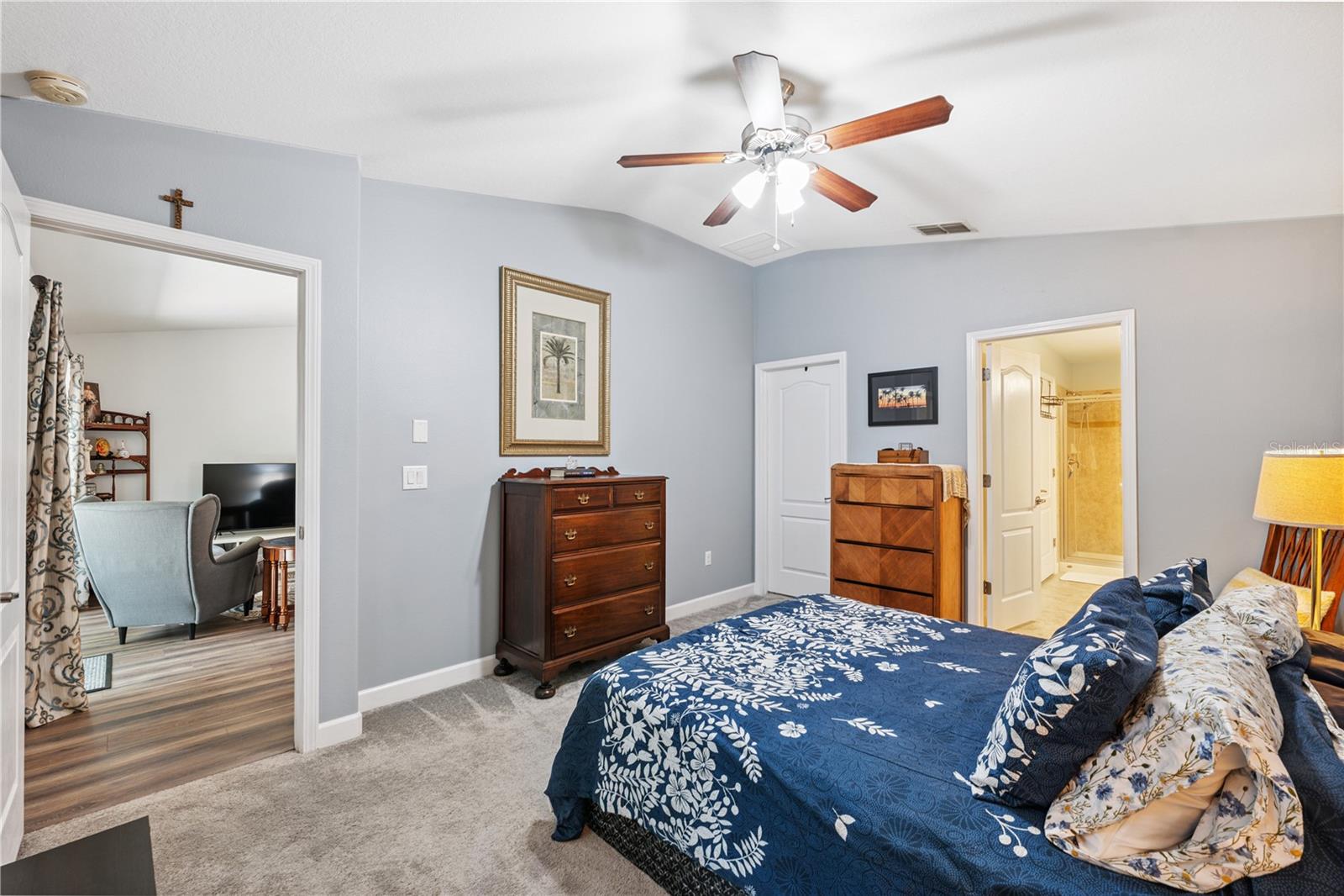 Listing photo id 13 for 12426 Jillian Circle