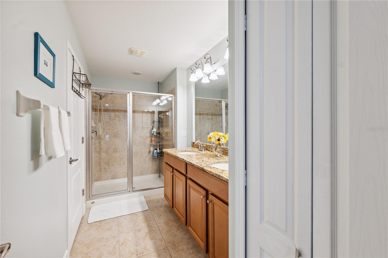 Listing photo id 14 for 12426 Jillian Circle