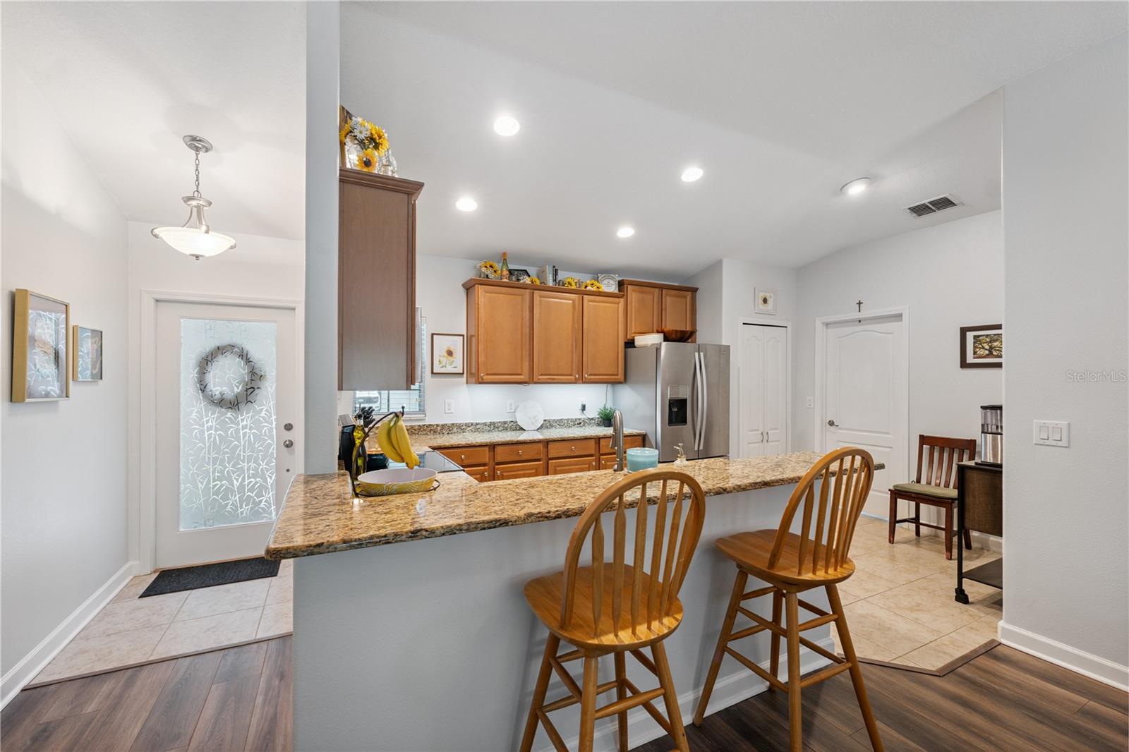 Listing photo id 1 for 12426 Jillian Circle