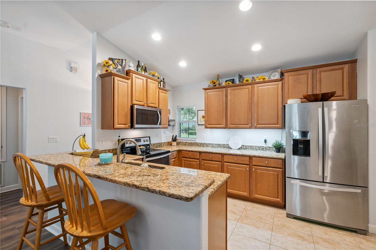 Listing photo id 3 for 12426 Jillian Circle