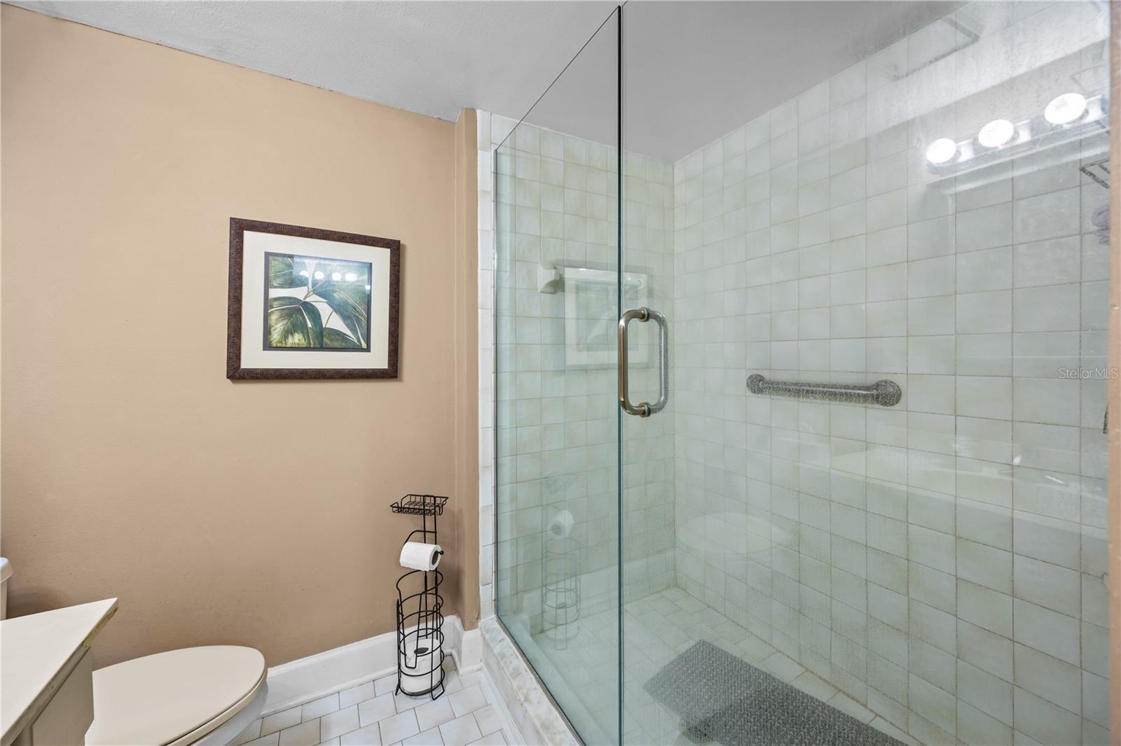 Image 16 of 39 For 1166 Carmel Circle 110