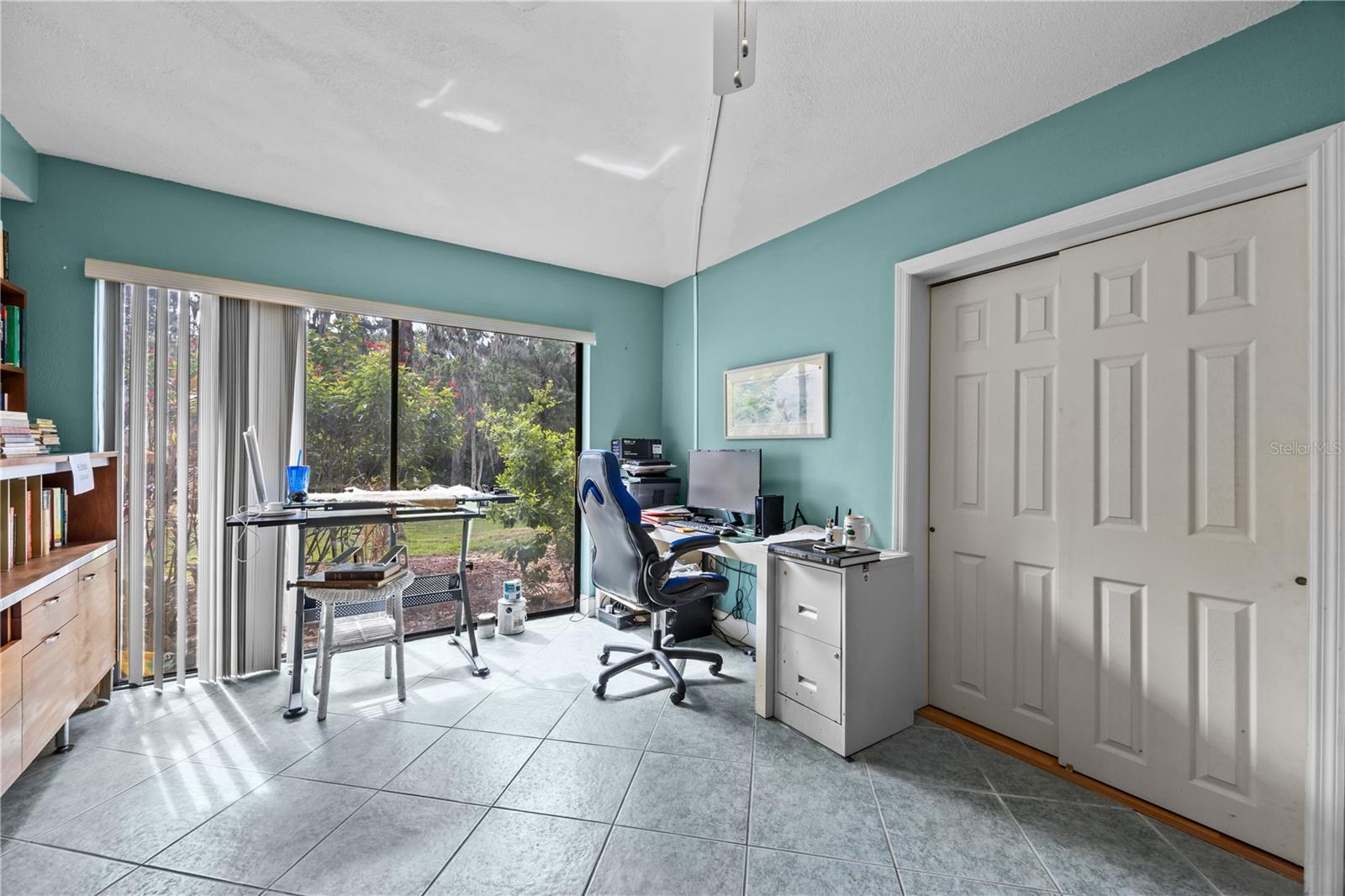 Image 23 of 39 For 1166 Carmel Circle 110