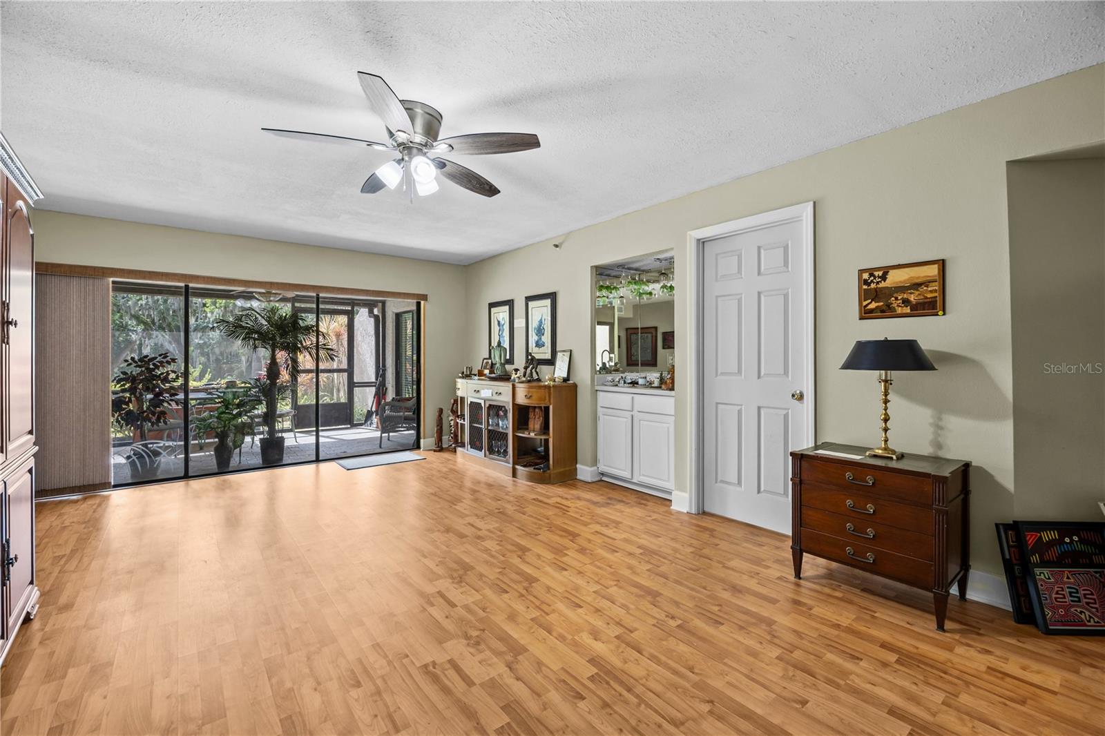 Image 5 of 39 For 1166 Carmel Circle 110