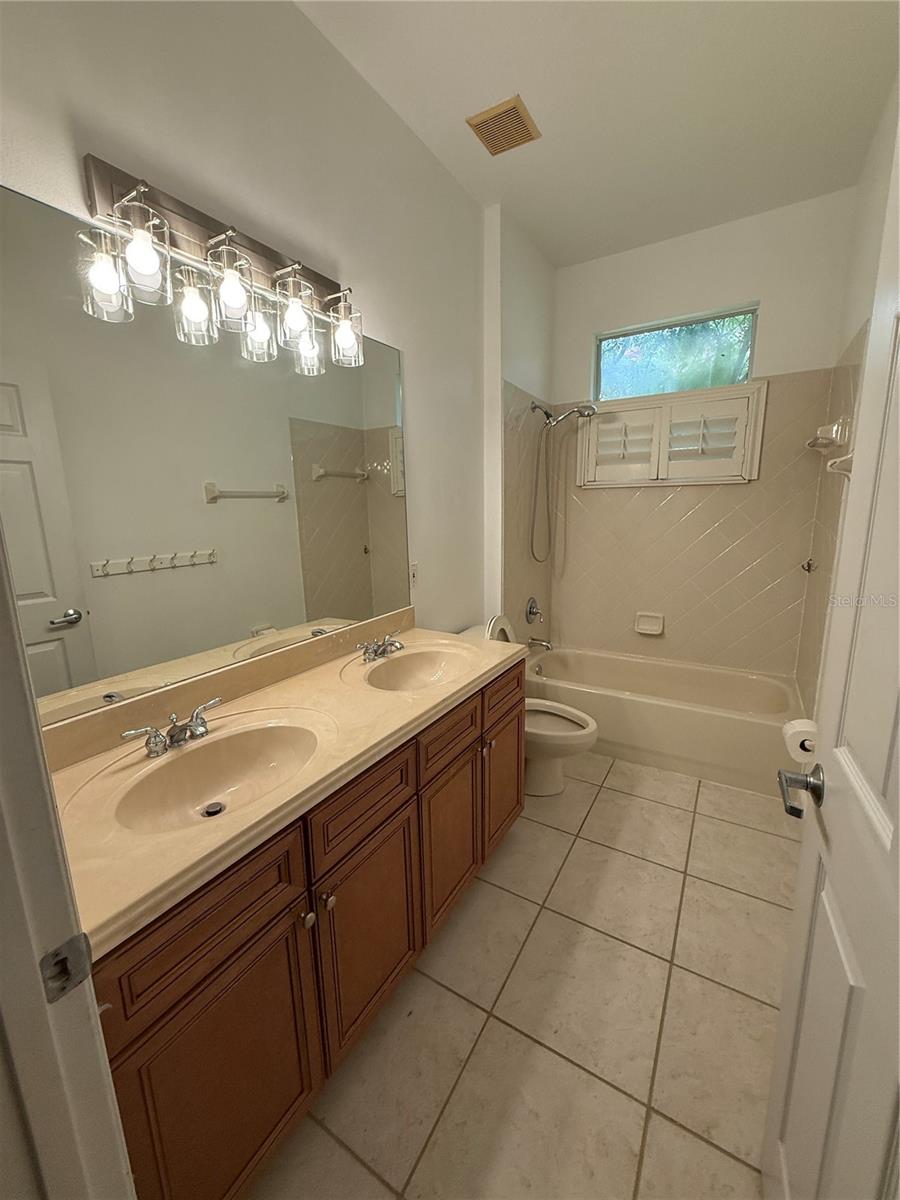 Image 45 of 70 For 1461 Glenheather Drive