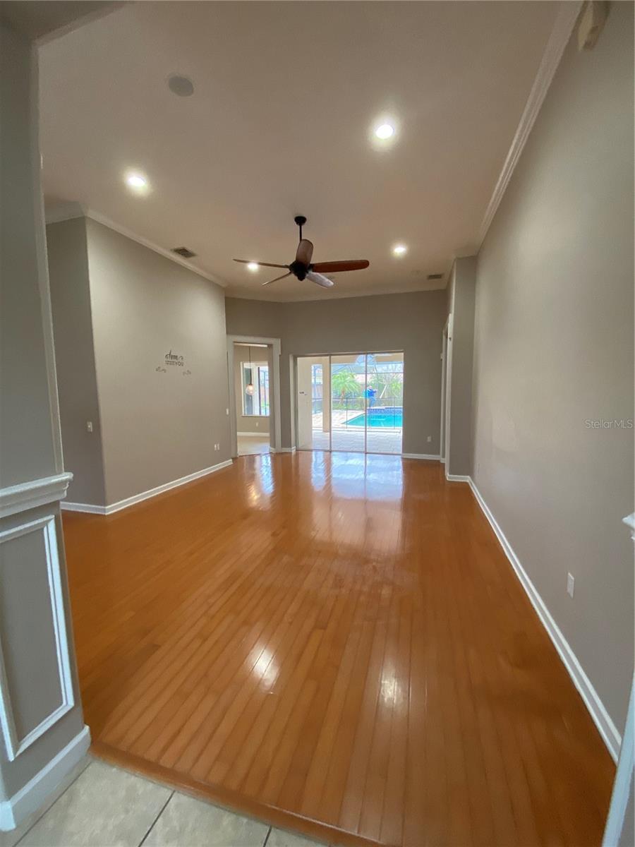 Image 8 of 70 For 1461 Glenheather Drive