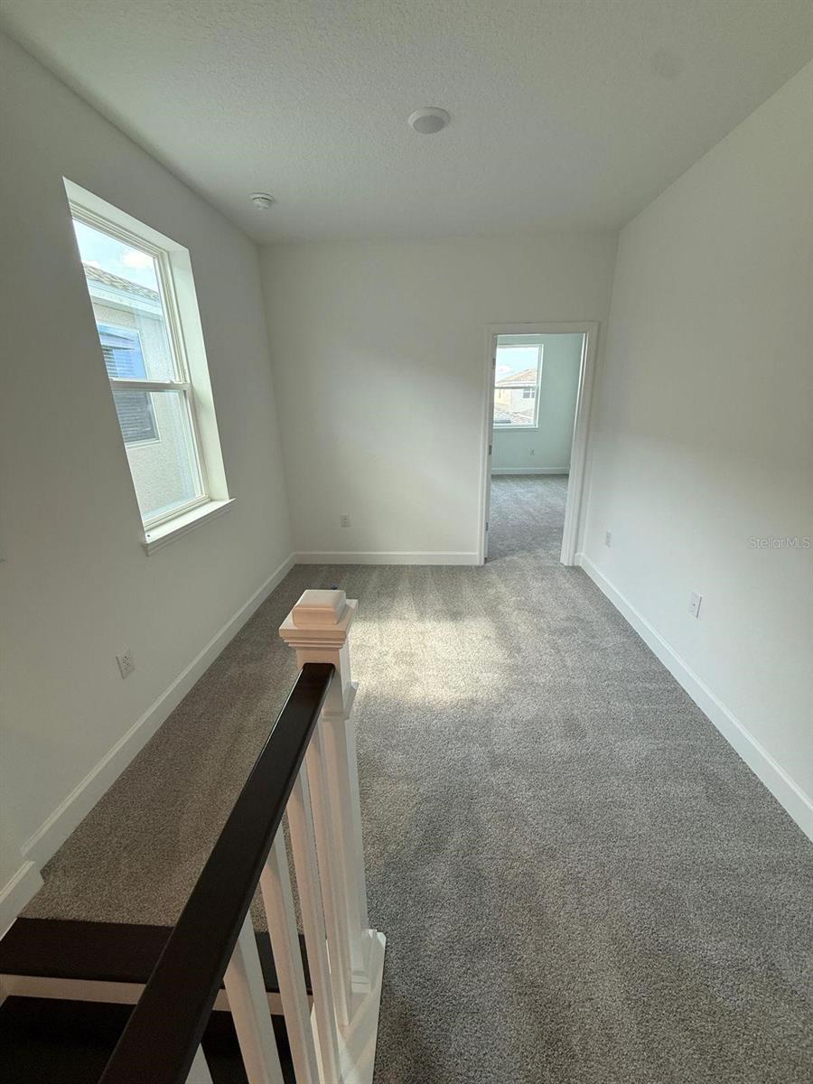 Image 10 of 27 For 15144 Field Daisy Drive