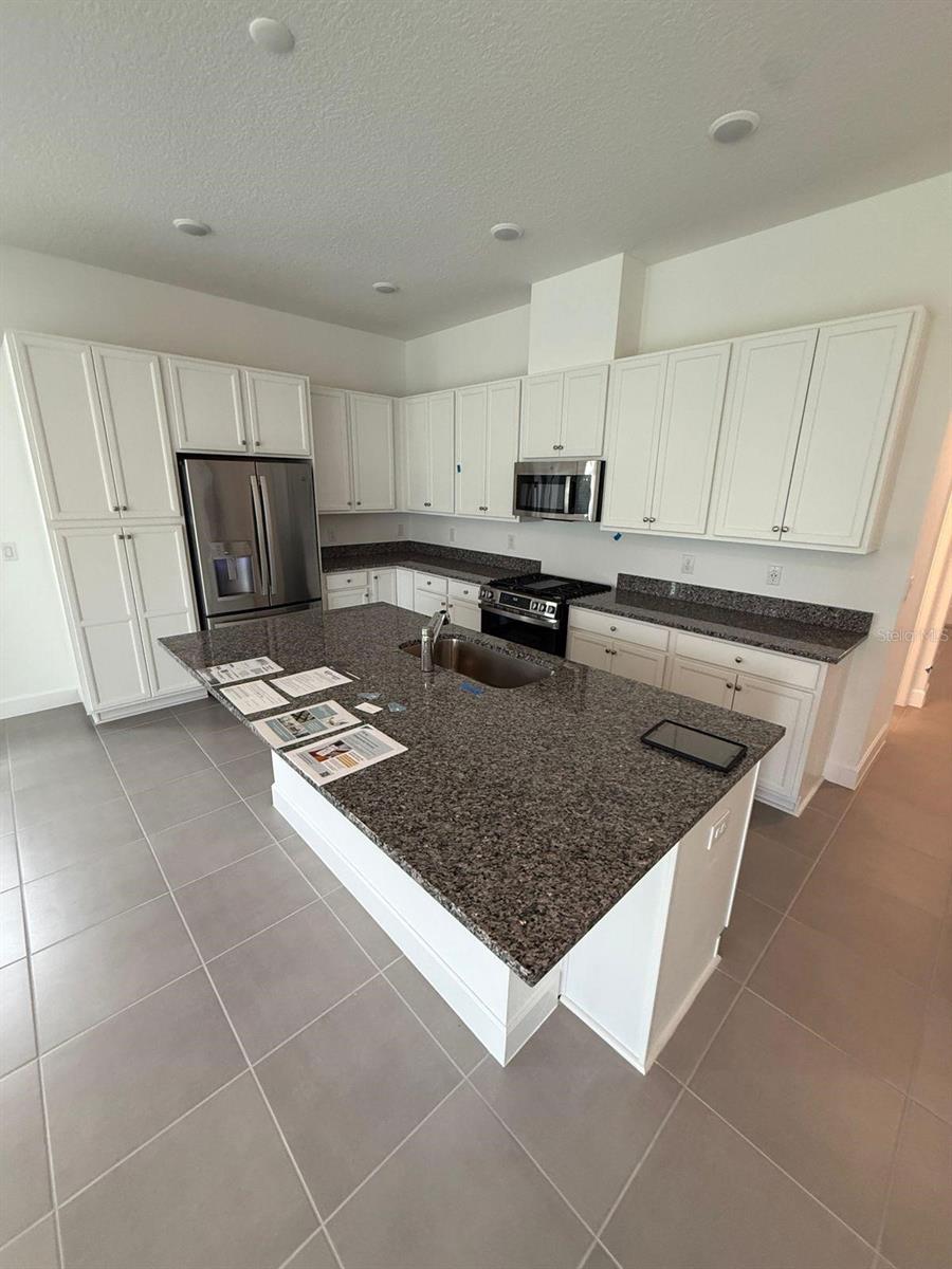 Image 6 of 27 For 15144 Field Daisy Drive