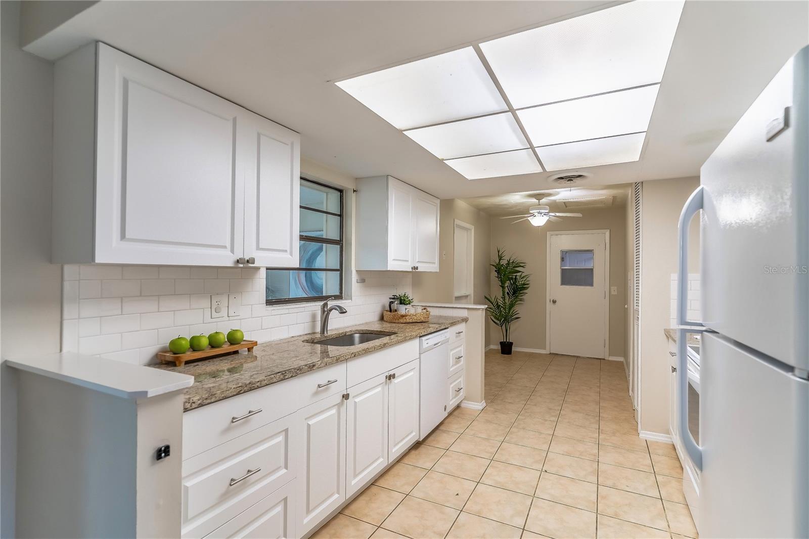 Image 12 of 23 For 1768 Hudson Circle S