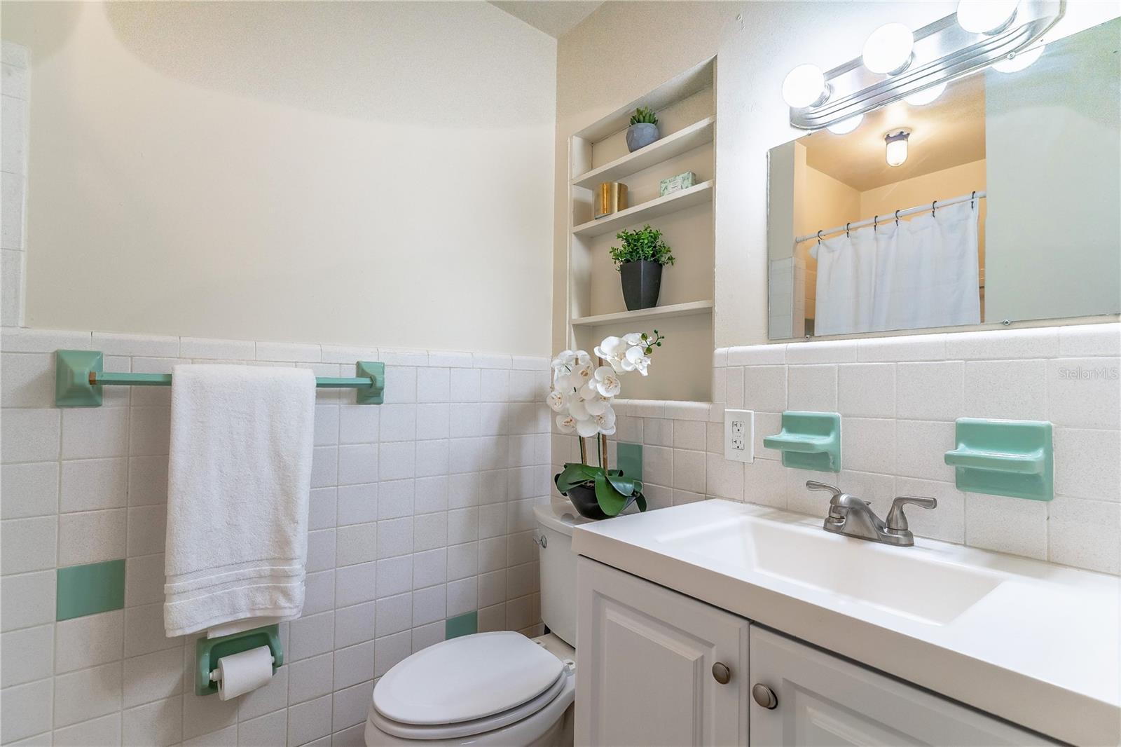 Image 17 of 23 For 1768 Hudson Circle S