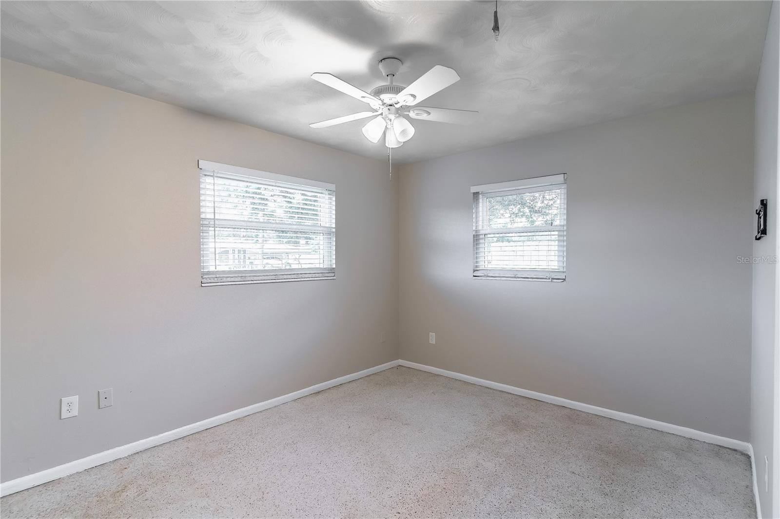 Image 18 of 23 For 1768 Hudson Circle S