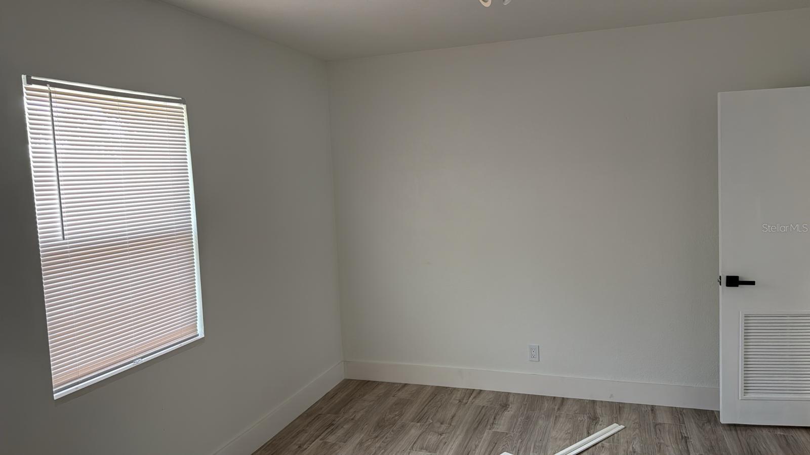 Image 3 of 4 For 311 Osceola Avenue