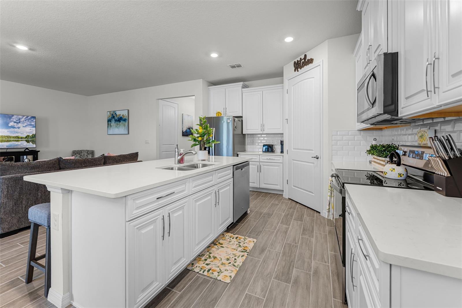 Image 10 of 38 For 1404 Hopedale Place